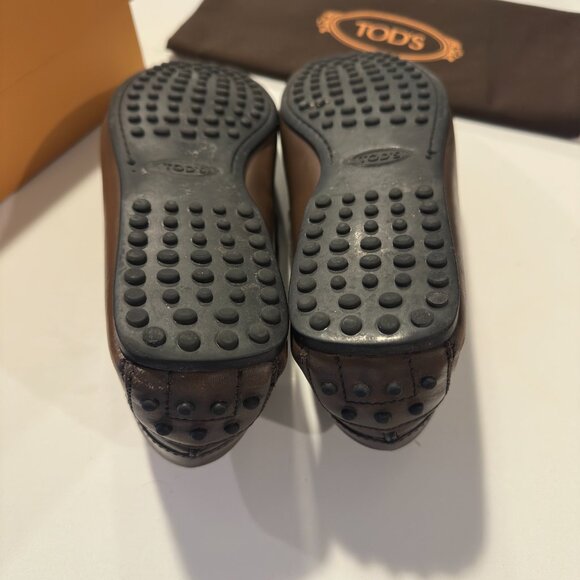 Tod's City Gommino Loafers in Leather - Dark Brown - Size 9 US / 7.5 UK - Picture 4 of 5